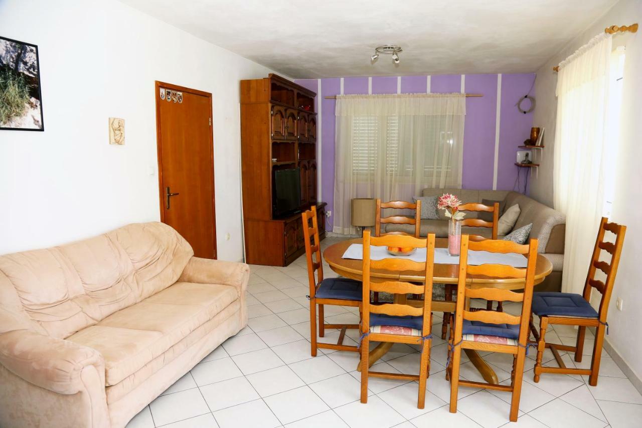 Apartments Tonia Br. 1 Zavalatica Bagian luar foto
